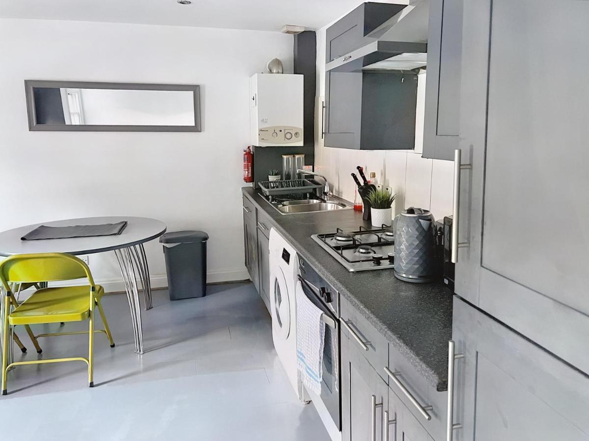 Lovely 2-Bedroom Serviced Apartment Greater London Londres Exterior foto