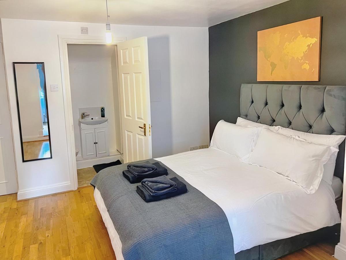 Lovely 2-Bedroom Serviced Apartment Greater London Londres Exterior foto